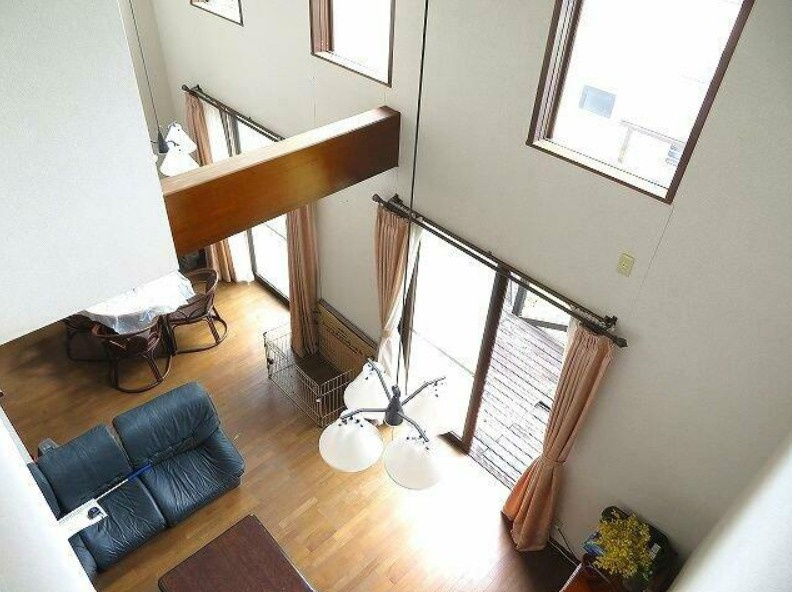 高知市横浜新町１丁目　中古一戸建ての居間・リビング|ゆったり過ごせるリビングです