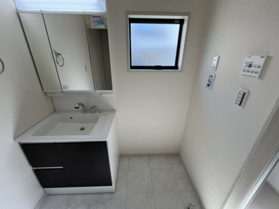 【独立洗面台】 | 【20万円ｷｬｯｼｭﾊﾞｯｸ対象物件】リーブルガーデン川西町結崎19期 全1棟 1号棟