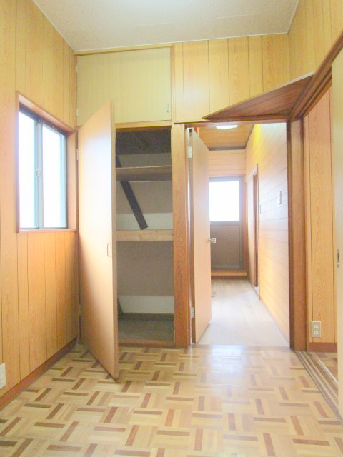 飯山満町戸建の収納|★納戸★
