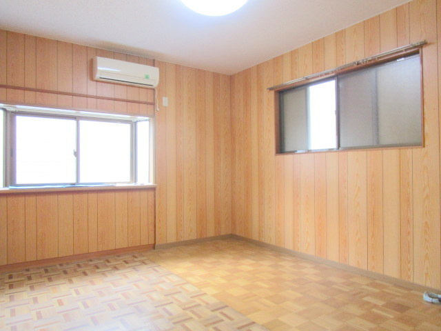 飯山満町戸建の洋室|★洋室★