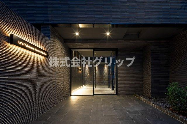 Le'a横濱関内弐番館のエントランス