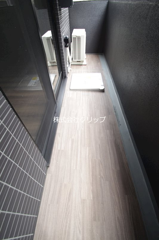 Le'a横濱関内弐番館のバルコニー