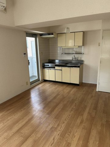 東急ドエルアルス大町のキッチン