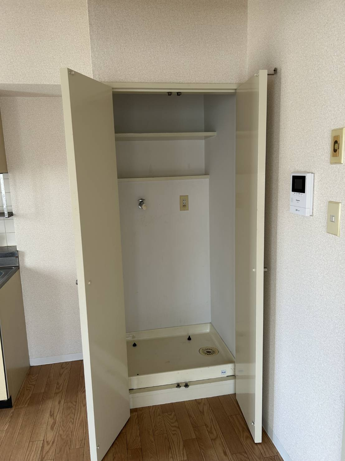 東急ドエルアルス大町のランドリースペース