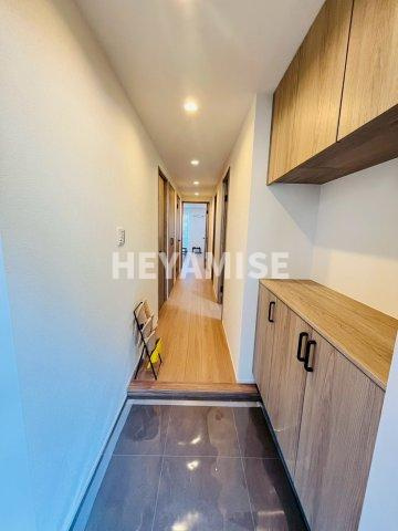 サーパス滑石の玄関