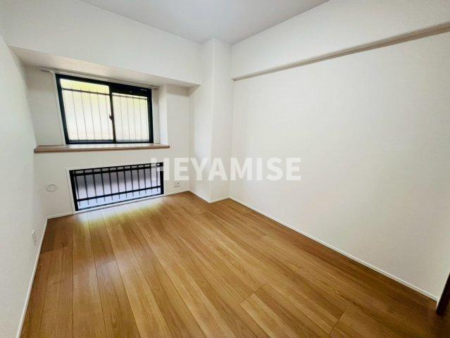 サーパス滑石の寝室