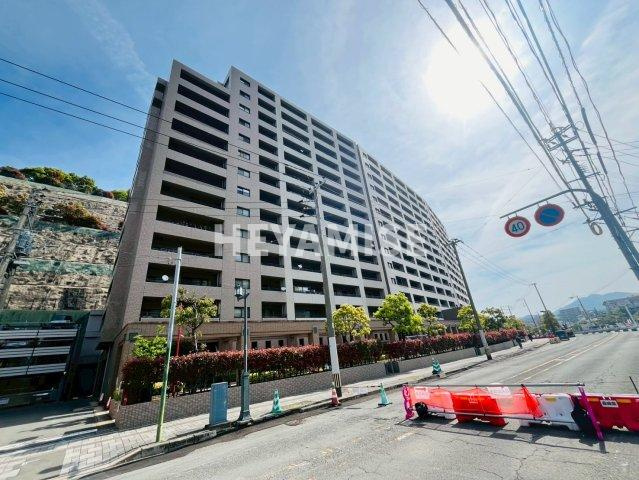 サーパス滑石の外観