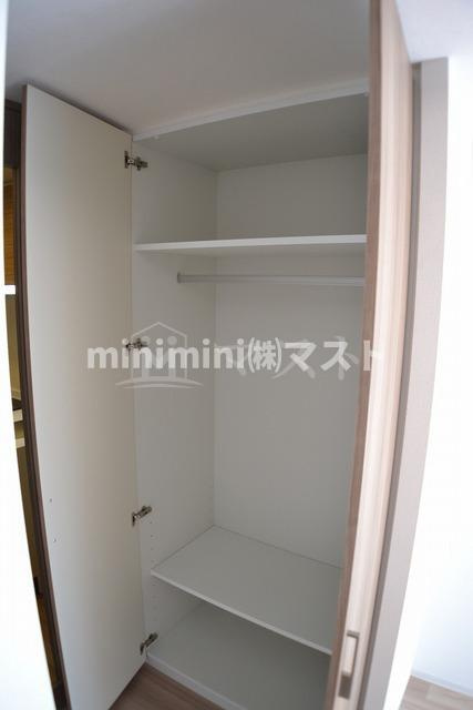 大阪市西区靱本町２丁目の賃貸マンションの収納