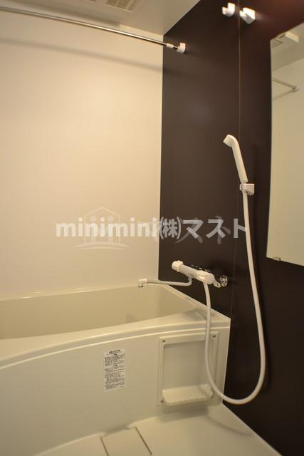 大阪市西区靱本町２丁目の賃貸マンションの浴室