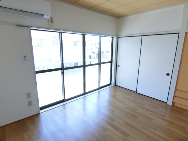 コーポハピネスの居間・リビング