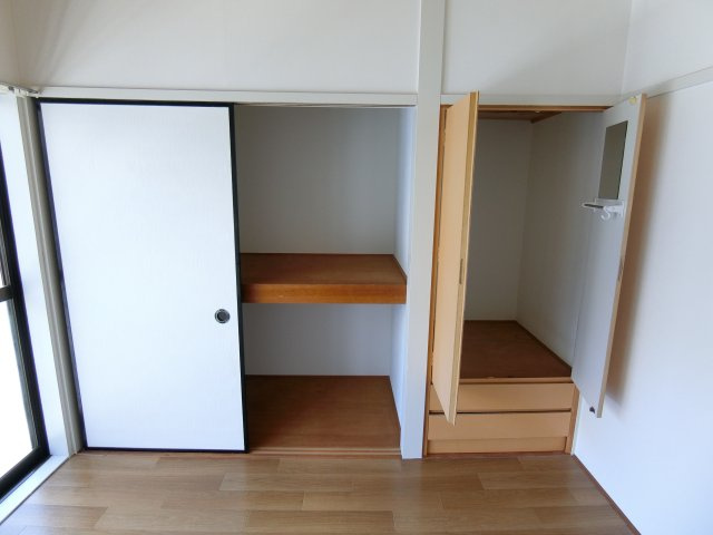 コーポハピネスの収納