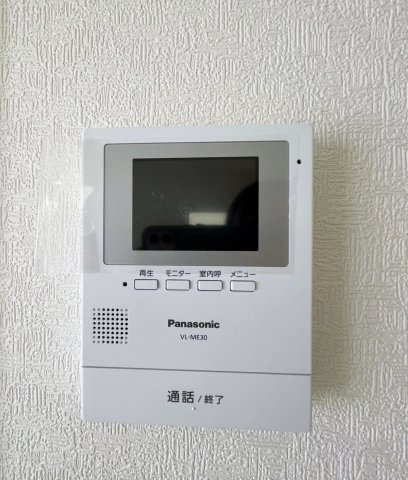 クレイドルガーデンうるま市天願 第２・3号棟の防犯設備|インターフォーンモニター