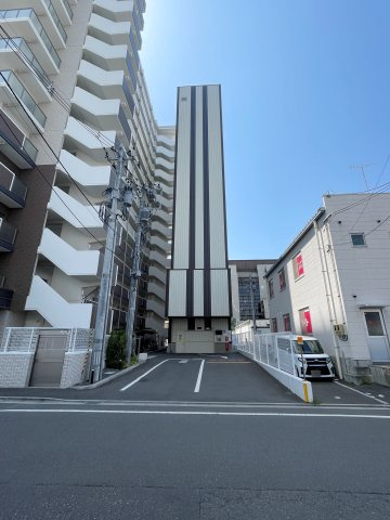 グランフォセット郡山堤下の駐車場