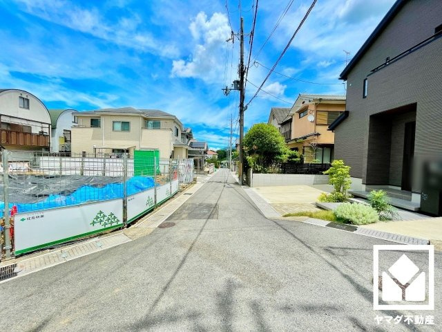 宇治市木幡檜尾の前面道路含む現地写真