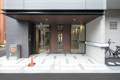 【エントランス】 | ザ・ウエストマークシティプレミアム | ゆとりのあるエントランスです