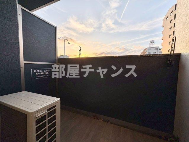 プレサンス吹上駅前エテルノのバルコニー