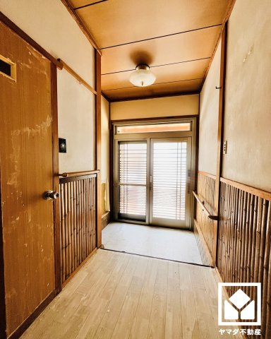 伏見区横大路松林の玄関