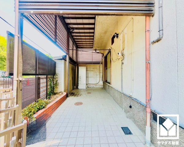 伏見区横大路松林の駐車場