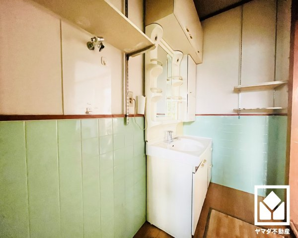 伏見区横大路松林の洗面所