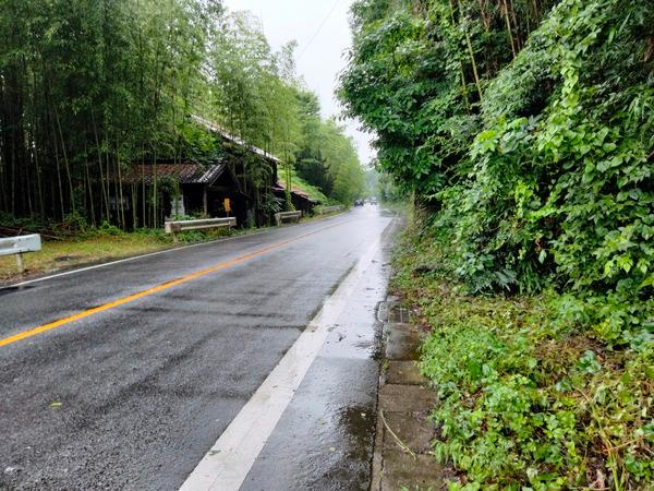 岡崎市細川町字門立の売地の前面道路含む現地写真