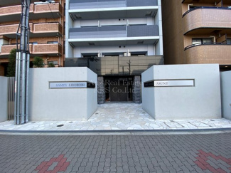 【エントランス】 | 洗練された色づかいとデザインのエントランス☆