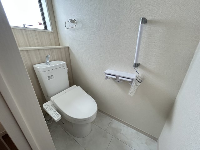 LG沖縄市南桃原　3号棟　＼☆ご成約時５０万円キャッシュバック☆／のトイレ