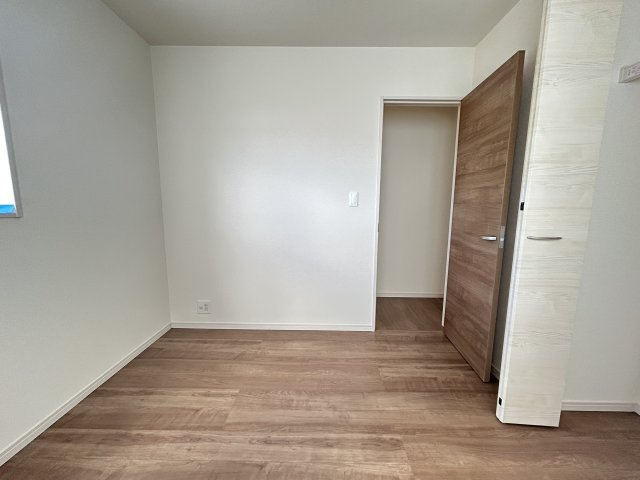 LG沖縄市南桃原　3号棟　＼☆ご成約時５０万円キャッシュバック☆／の洋室