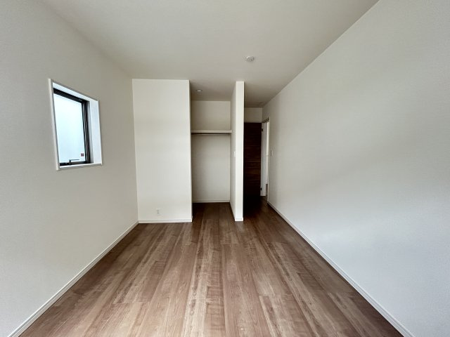 LG沖縄市南桃原　3号棟　＼☆ご成約時５０万円キャッシュバック☆／の洋室