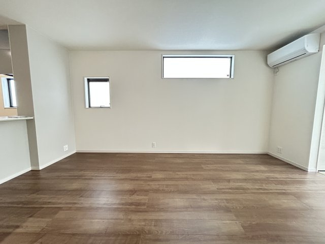 LG沖縄市南桃原　3号棟　＼☆ご成約時５０万円キャッシュバック☆／の居間・リビング