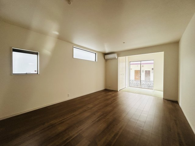 LG沖縄市南桃原　3号棟　＼☆ご成約時５０万円キャッシュバック☆／の居間・リビング