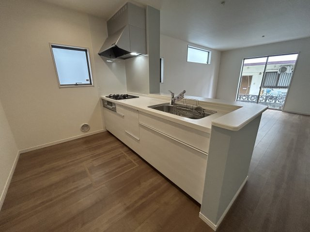 LG沖縄市南桃原　2号棟　＼☆ご成約時５０万円キャッシュバック☆／のキッチン