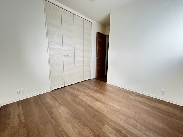 LG沖縄市南桃原　2号棟　＼☆ご成約時５０万円キャッシュバック☆／の洋室