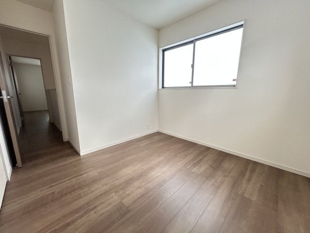 LG沖縄市南桃原　2号棟　＼☆ご成約時５０万円キャッシュバック☆／の洋室