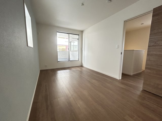 LG沖縄市南桃原　2号棟　＼☆ご成約時５０万円キャッシュバック☆／の洋室