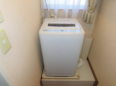 レオパレスブルガリのその他|洗濯機も付いています