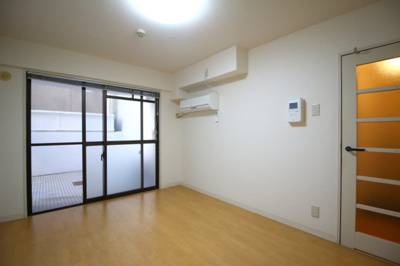 【洋室】 | デトム・ワン烏丸一条Ⅱ