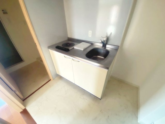 リーガルコート山本駅前のキッチン|きれいなキッチンです