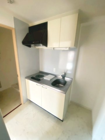 リーガルコート山本駅前のキッチン|使いやすいキッチンです