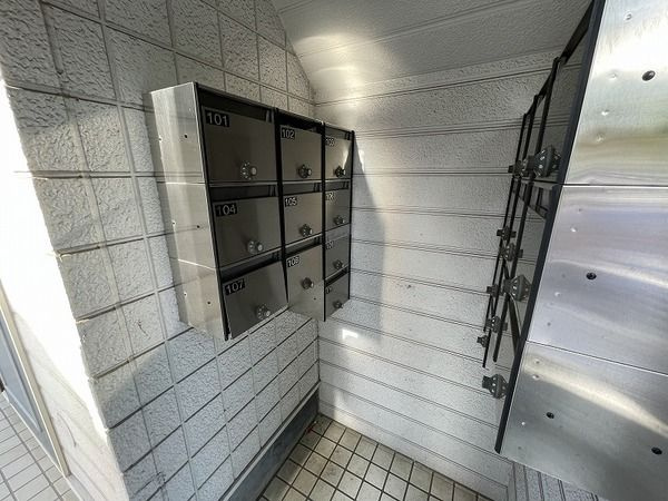 イナゲハイツⅢのロビー