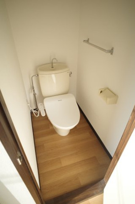 【トイレ】 | にふてぃはうす89 | ウォシュレットは一度使ったら、やめられない。