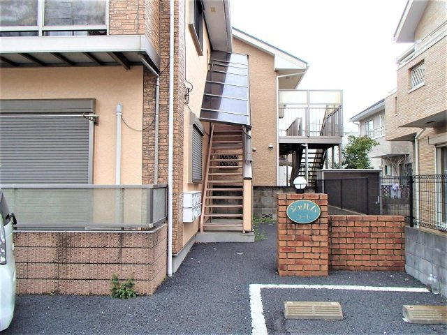 シャルムコートのエントランス