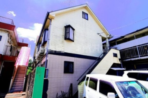 トゥレジャ　ハイツ