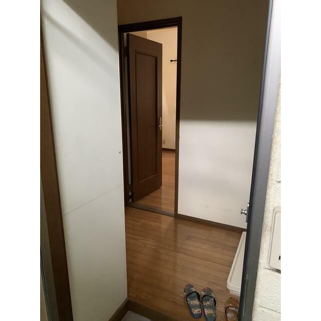 トゥレジャ　ハイツの玄関