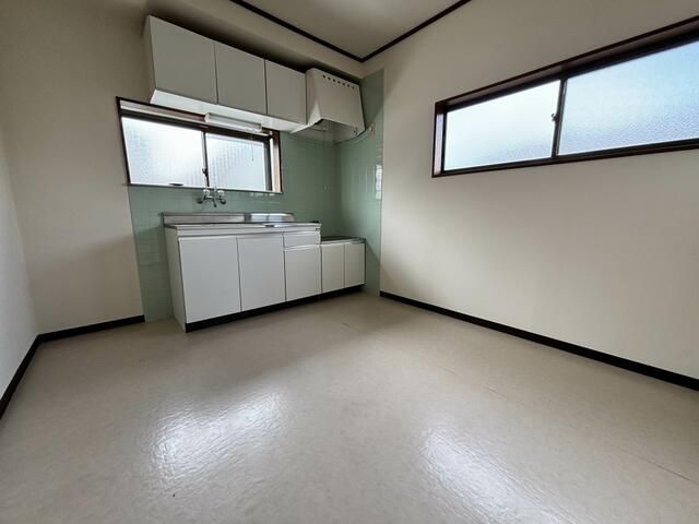 下田アパートの居間・リビング