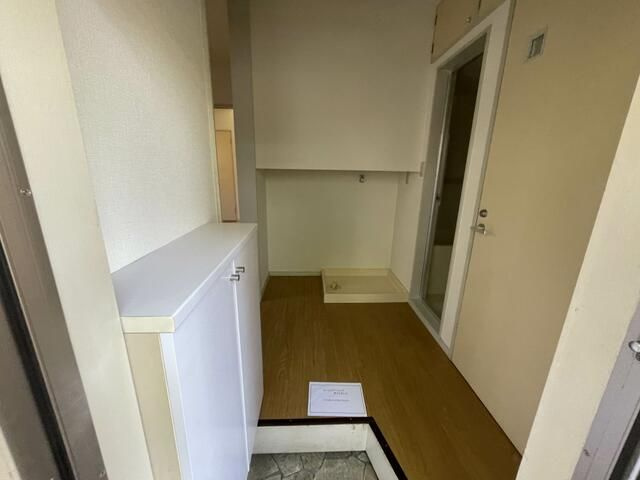 コーポハピネスの玄関