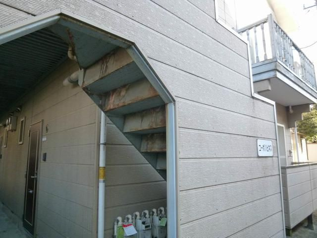 コーポハピネスのエントランス