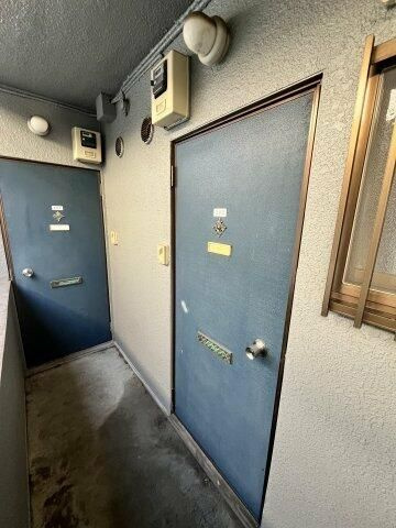 シャルム保谷Ｂ棟の玄関