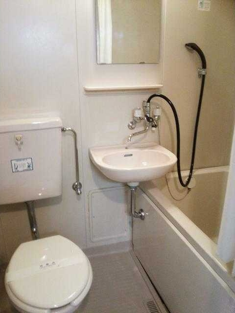 ハイムユニバースの浴室