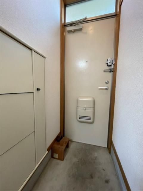 メゾンドフルールの玄関