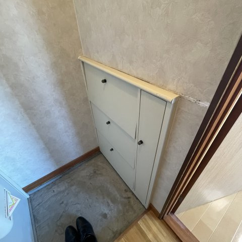 コーポあいの玄関